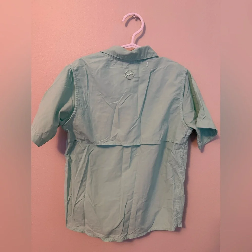 Magellan Outdoors Button Down Shirt